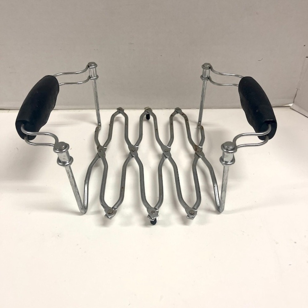 Vintage Norpro Chromed Steel Expanding Trivet & Hot Dish Holder